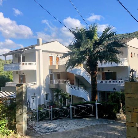 Golden Sun Aparthotel Parga Ngoại thất bức ảnh