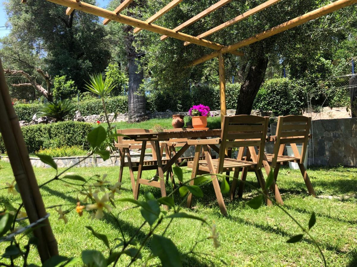 Golden Sun Aparthotel Parga Ngoại thất bức ảnh
