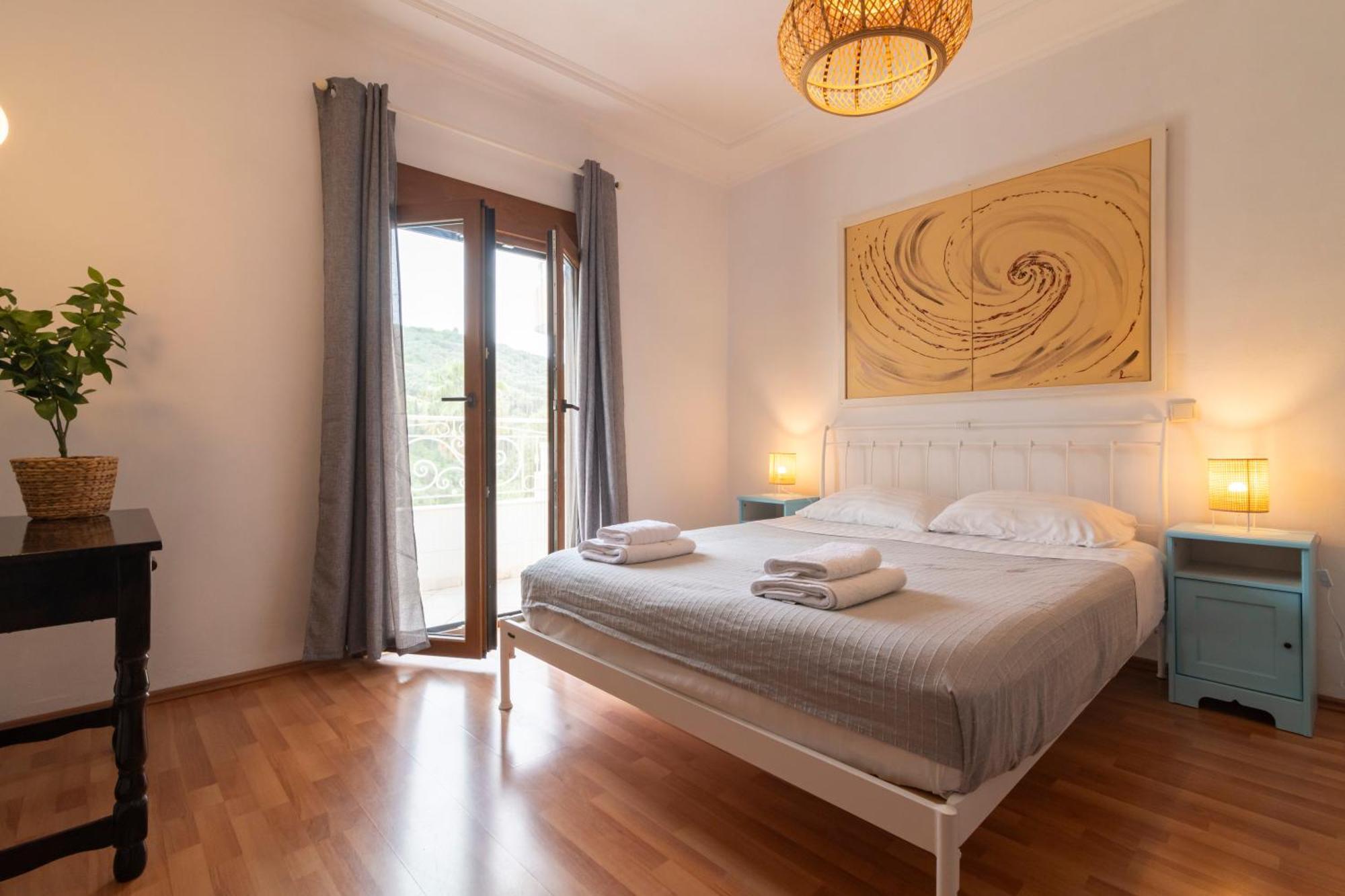 Golden Sun Aparthotel Parga Ngoại thất bức ảnh