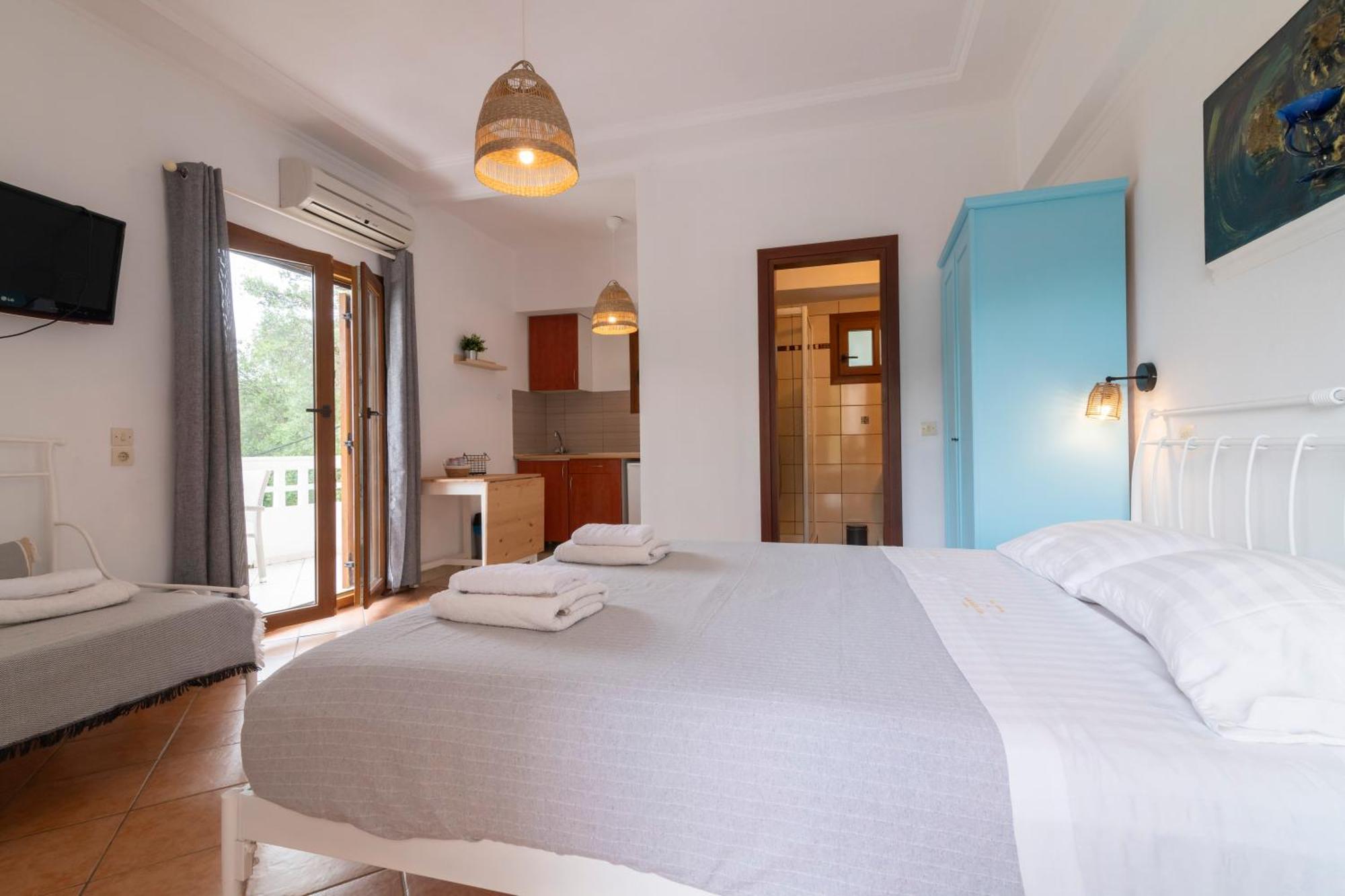 Golden Sun Aparthotel Parga Ngoại thất bức ảnh